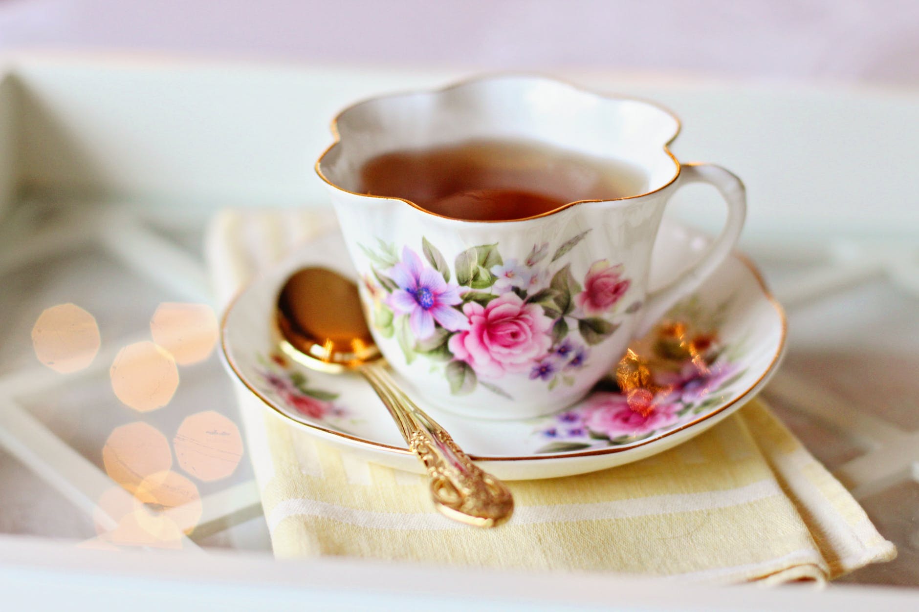 Nếu “cuppa” đứng một mình thì có nghĩa là một tách trà